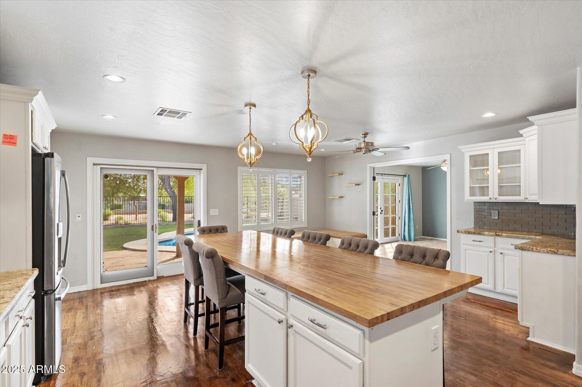 829 E POTTER Drive, Phoenix