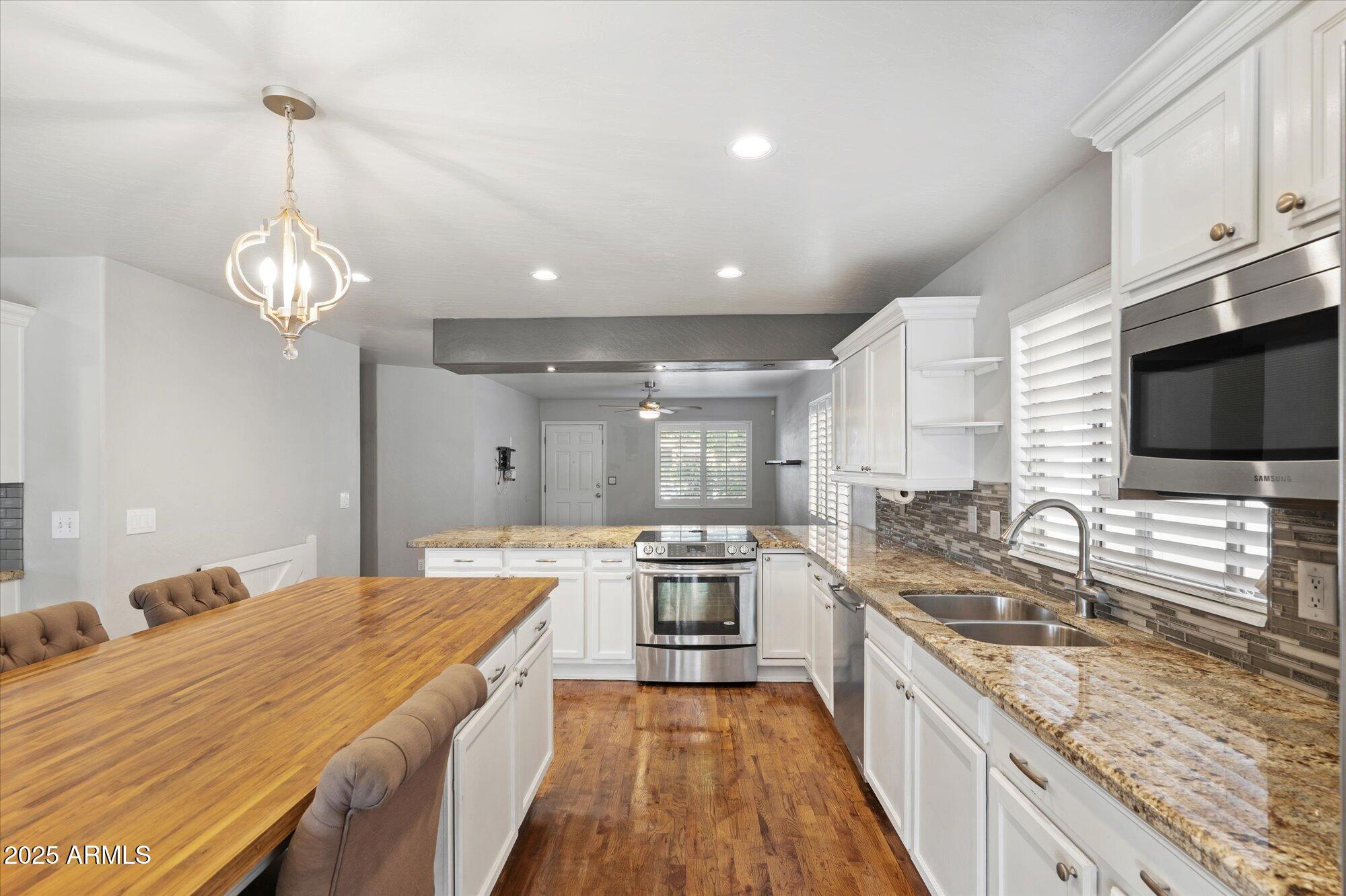 829 E POTTER Drive, Phoenix