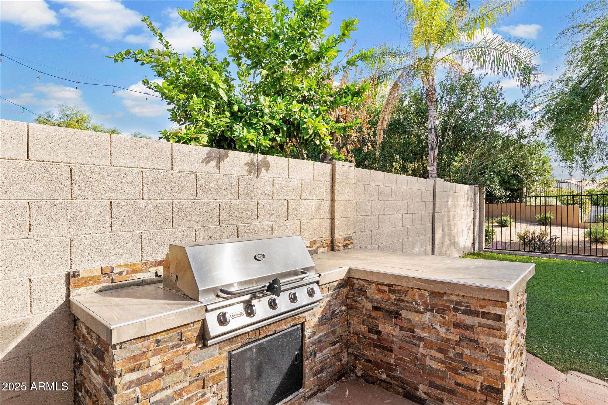 829 E POTTER Drive, Phoenix