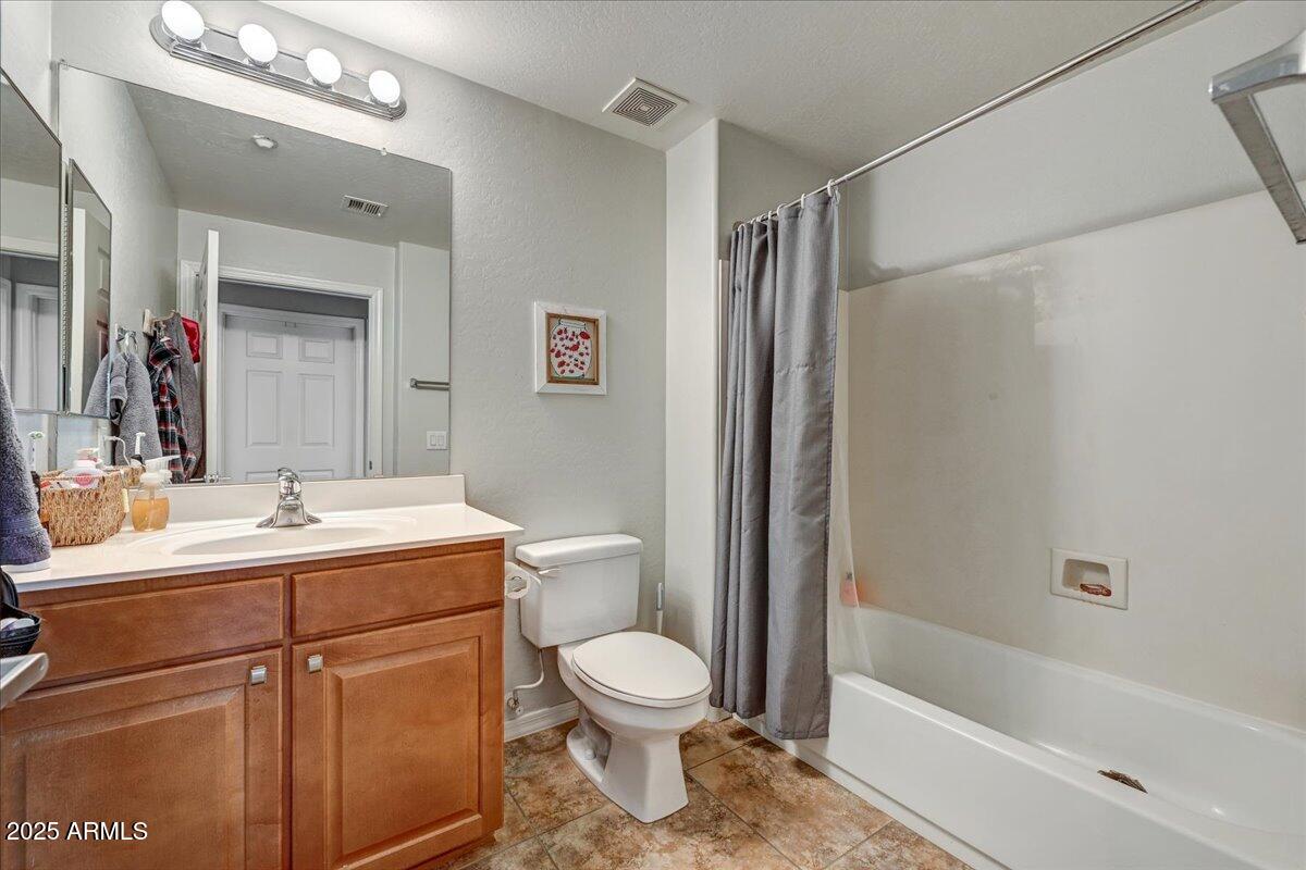 33550 N DOVE LAKES Drive 2009