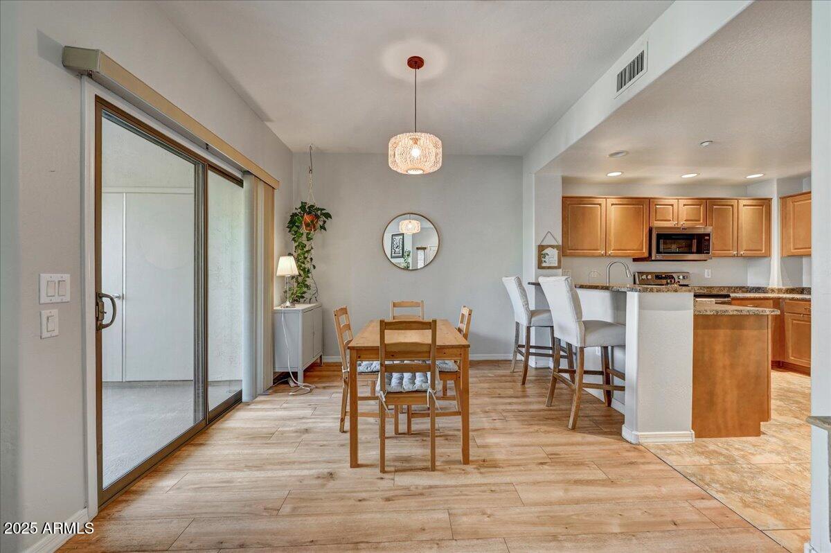 33550 N DOVE LAKES Drive 2009