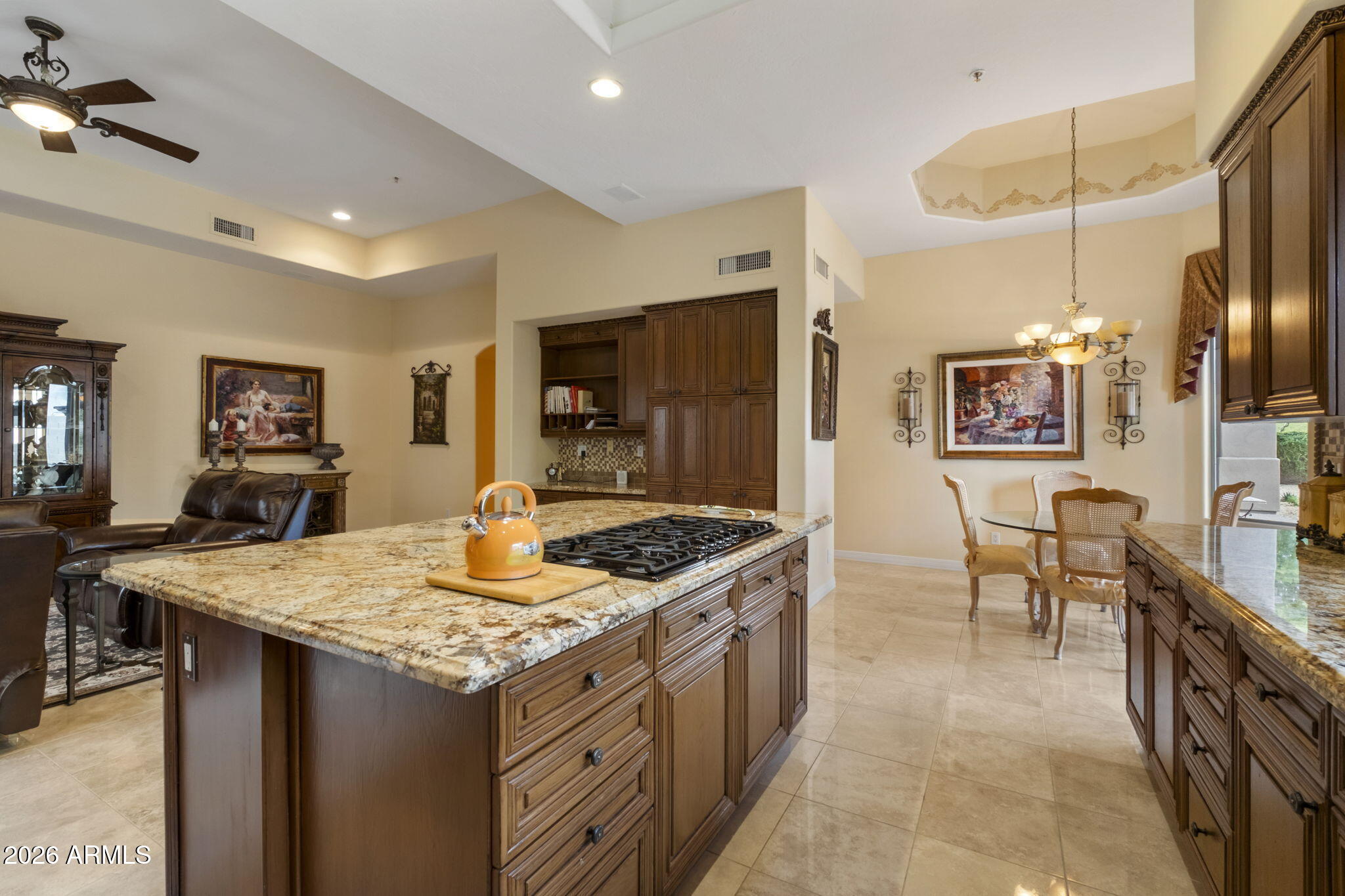 6860 E CRIMSON SKY Trail