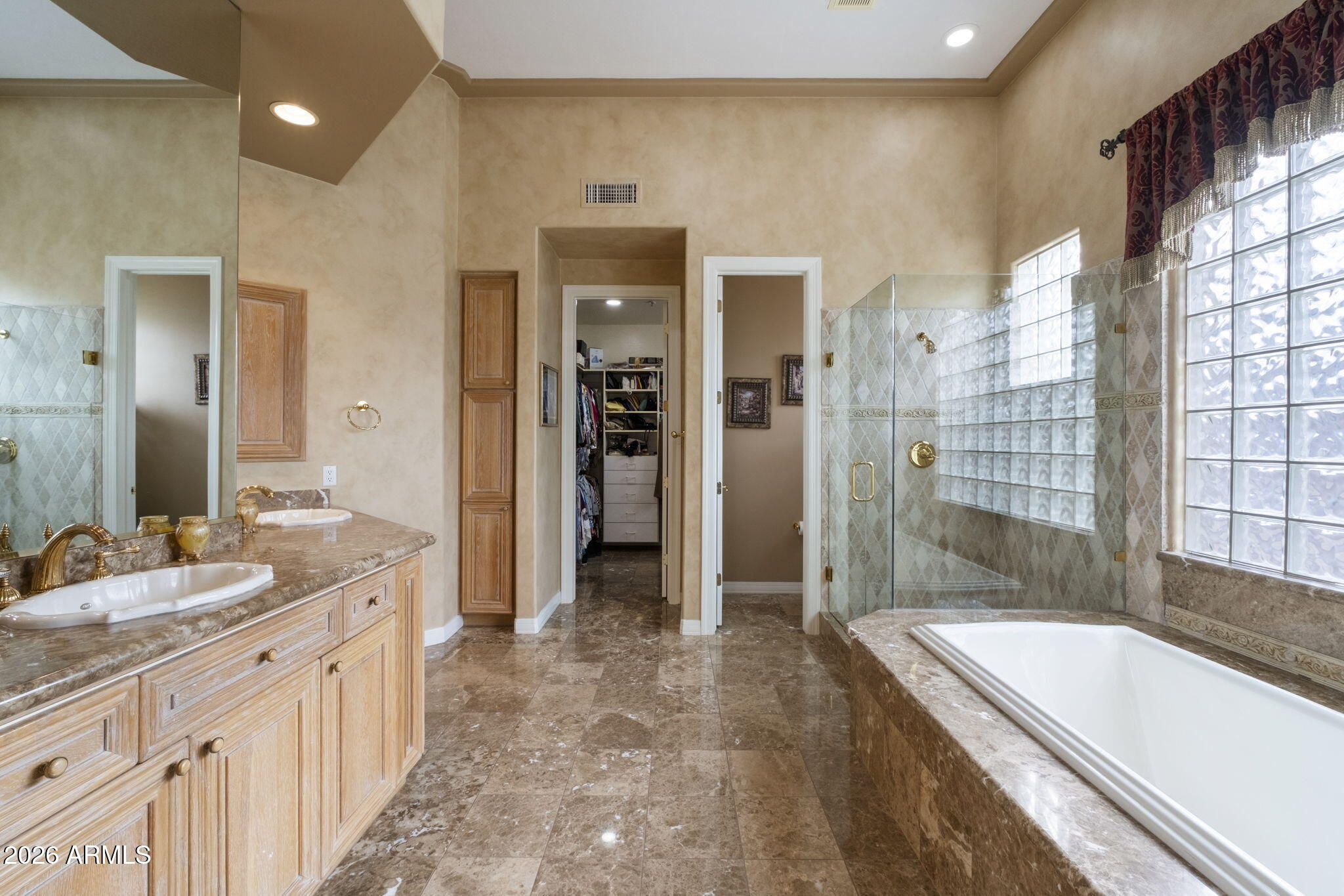 6860 E CRIMSON SKY Trail