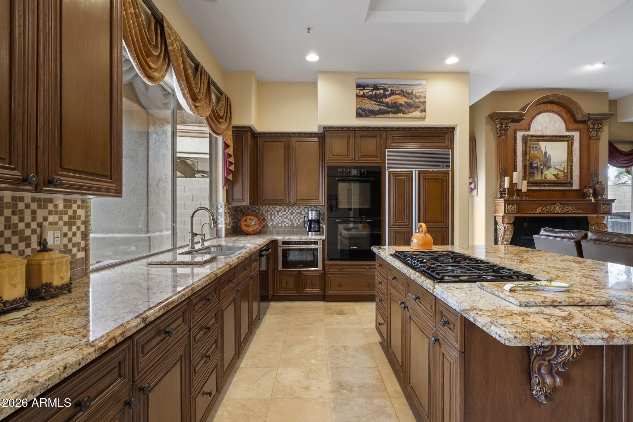 6860 E CRIMSON SKY Trail