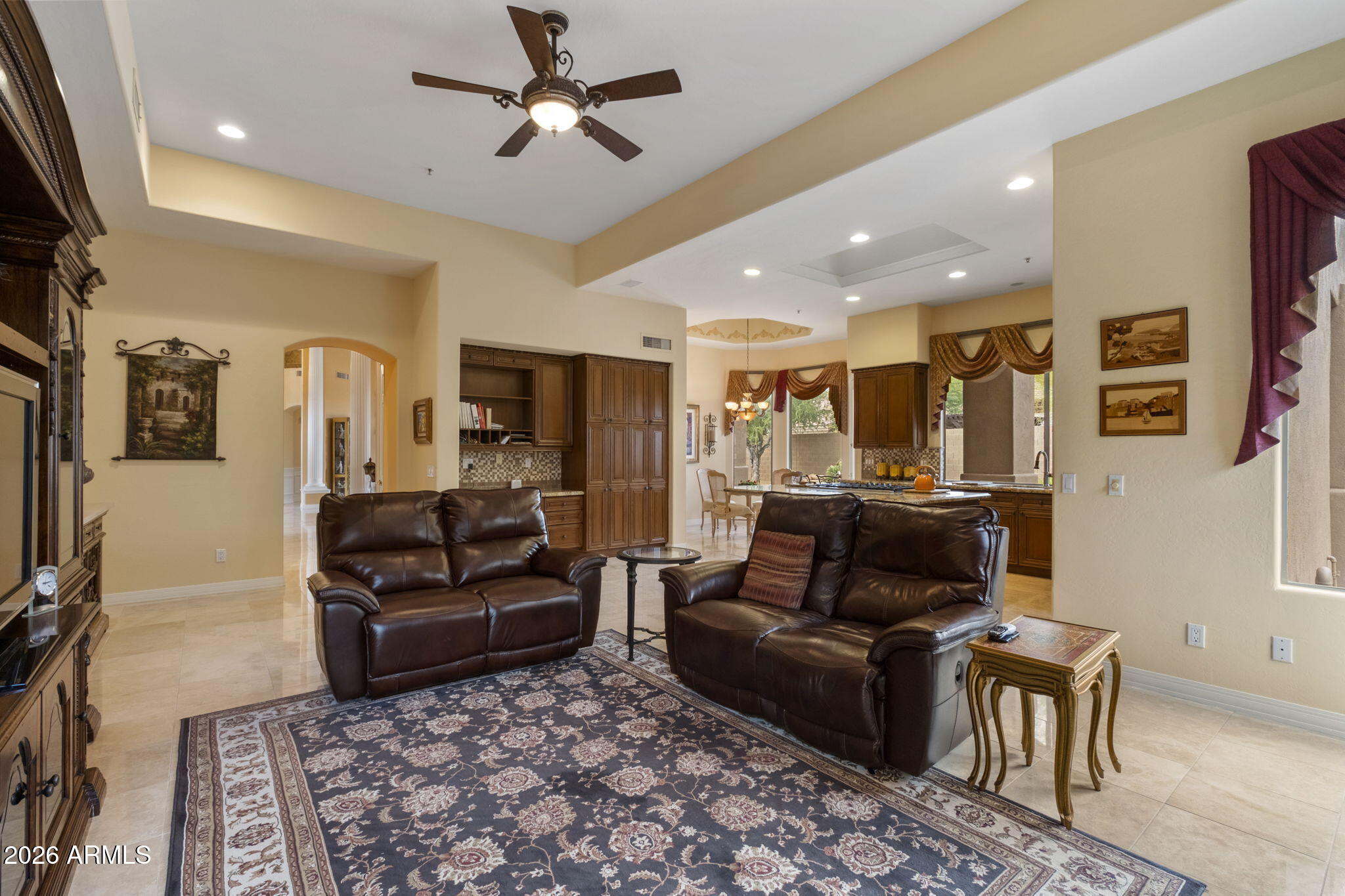 6860 E CRIMSON SKY Trail