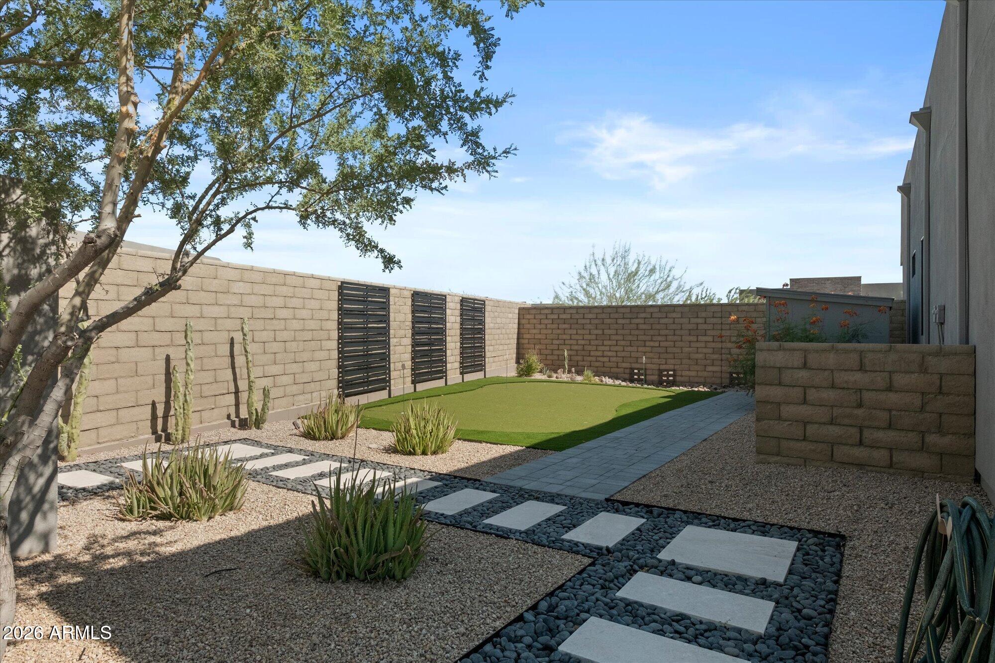 13114 E JUAN TABO Road