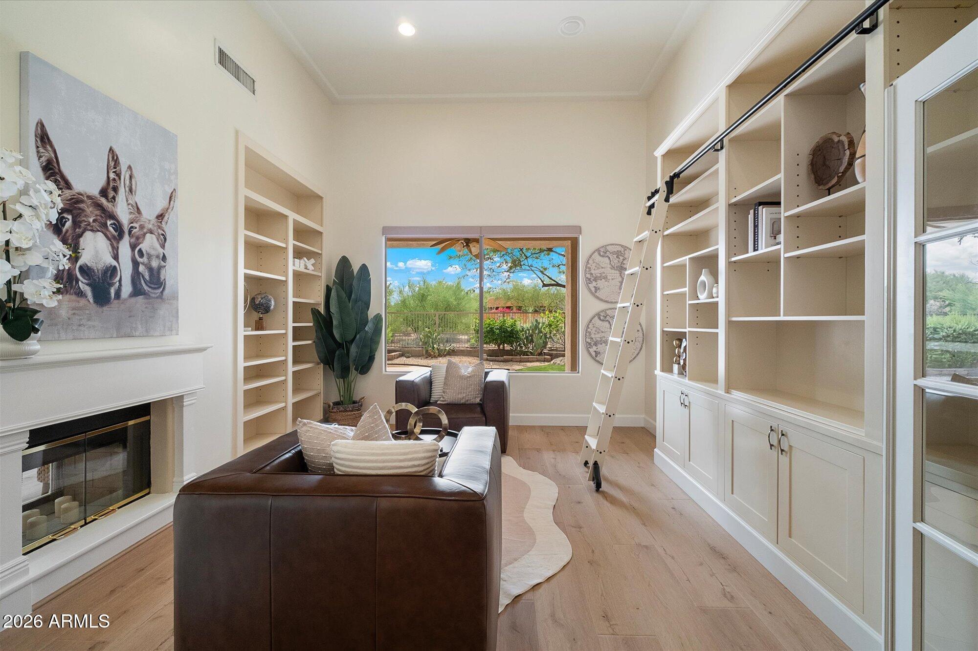 6979 E MIGHTY SAGUARO Way