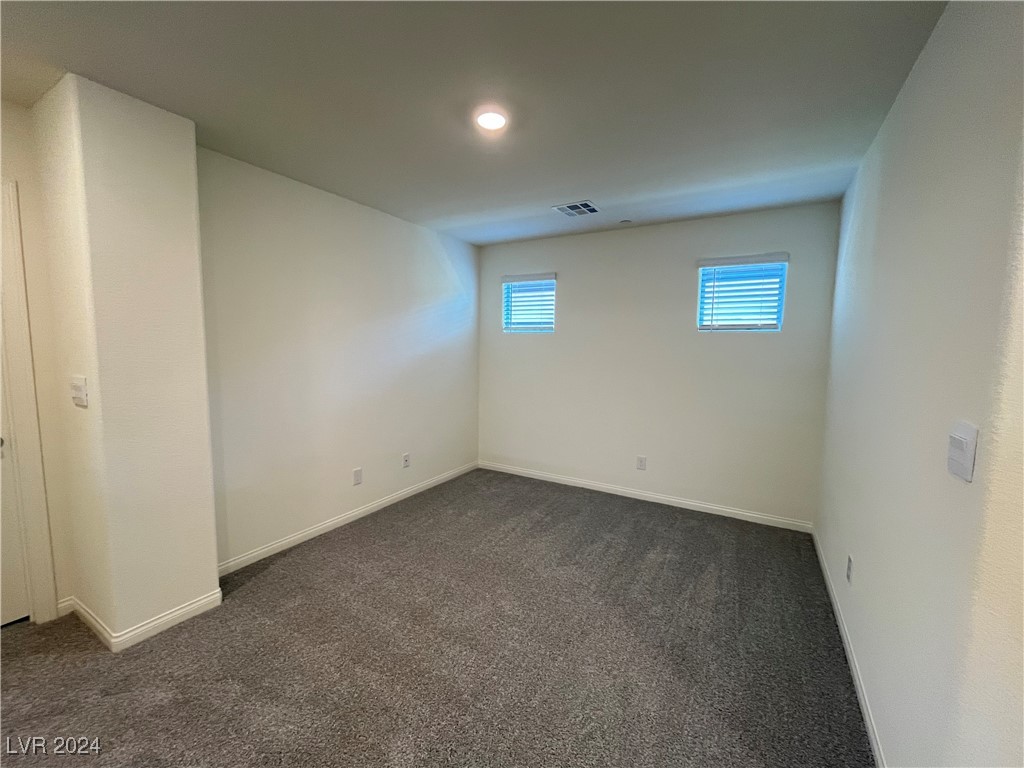 1149 Blue Lovebird Street