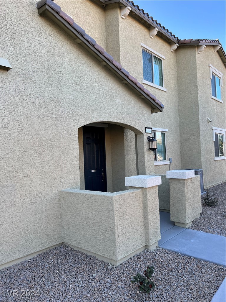 6546 Silver Estates Avenue