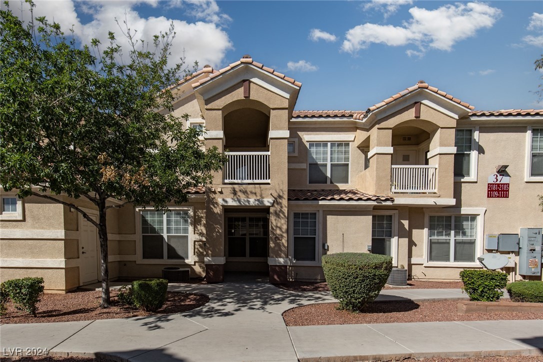 5855 Valley Drive 1109