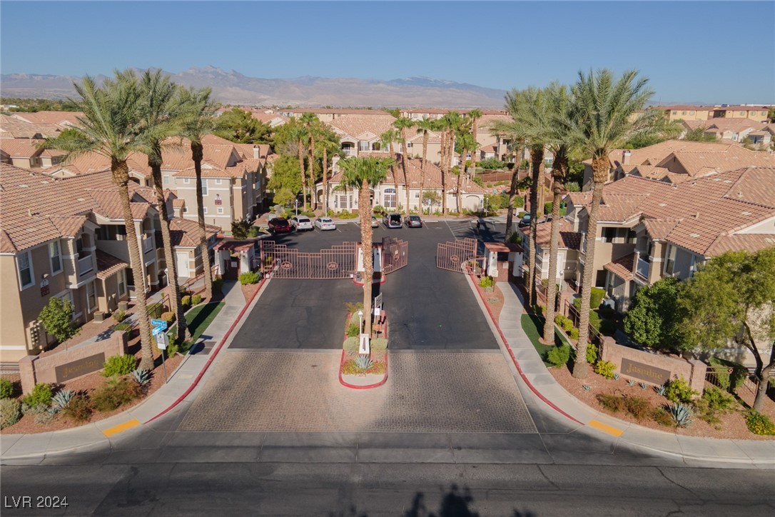 5855 Valley Drive 1109