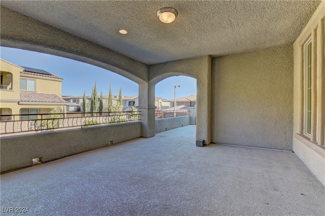 12104 Edgehurst Court