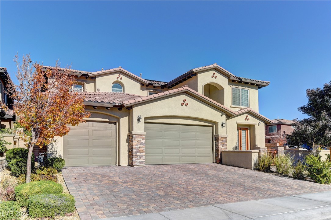 12104 Edgehurst Court