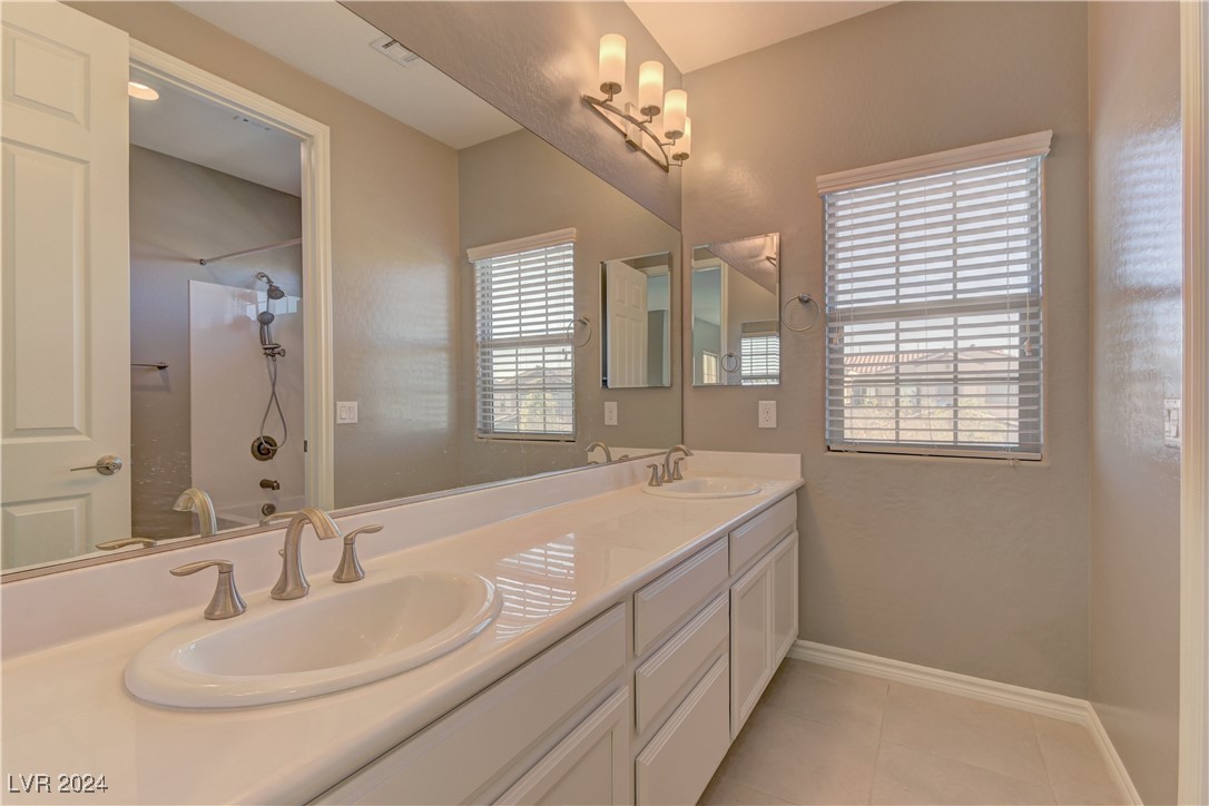 12104 Edgehurst Court