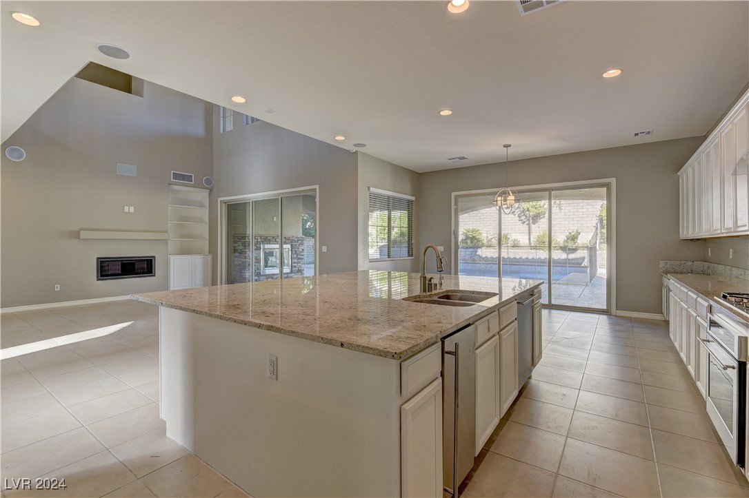 12104 Edgehurst Court