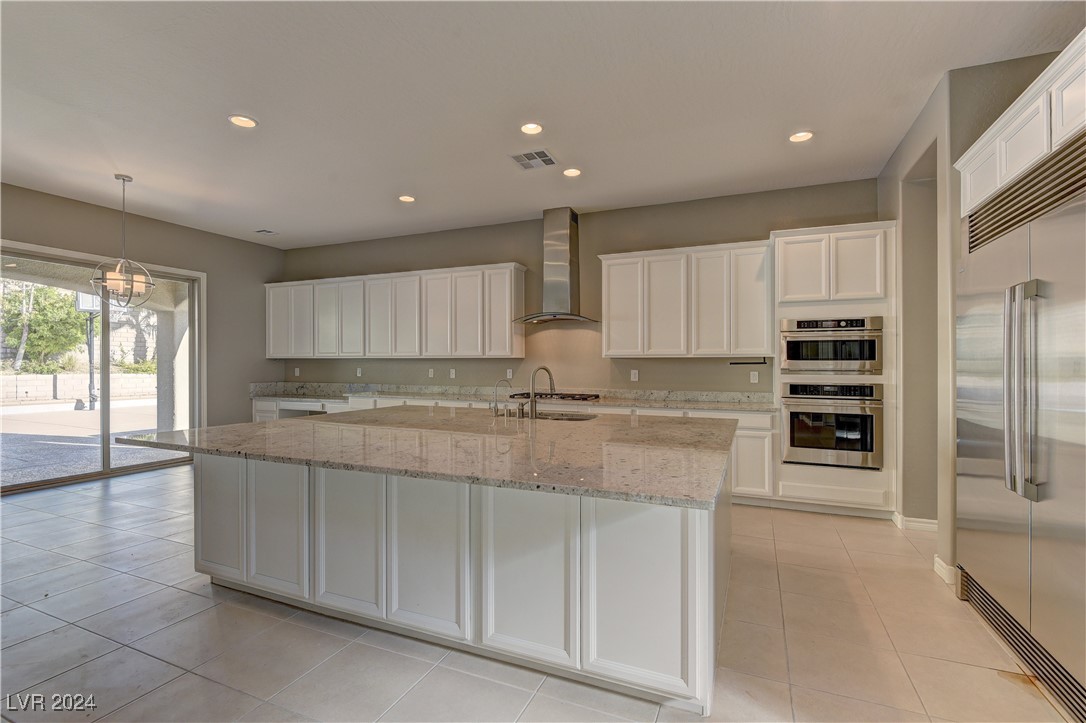 12104 Edgehurst Court