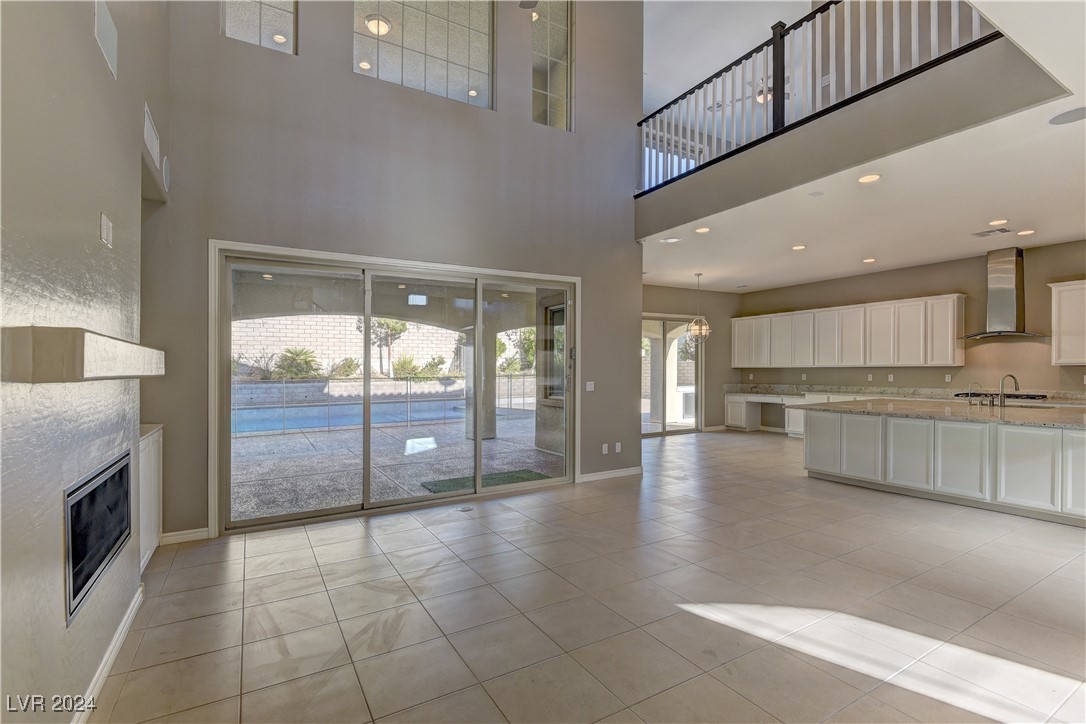 12104 Edgehurst Court