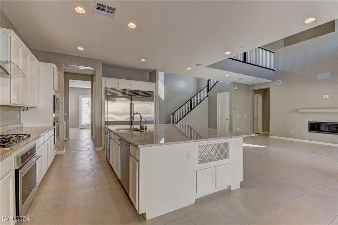 12104 Edgehurst Court