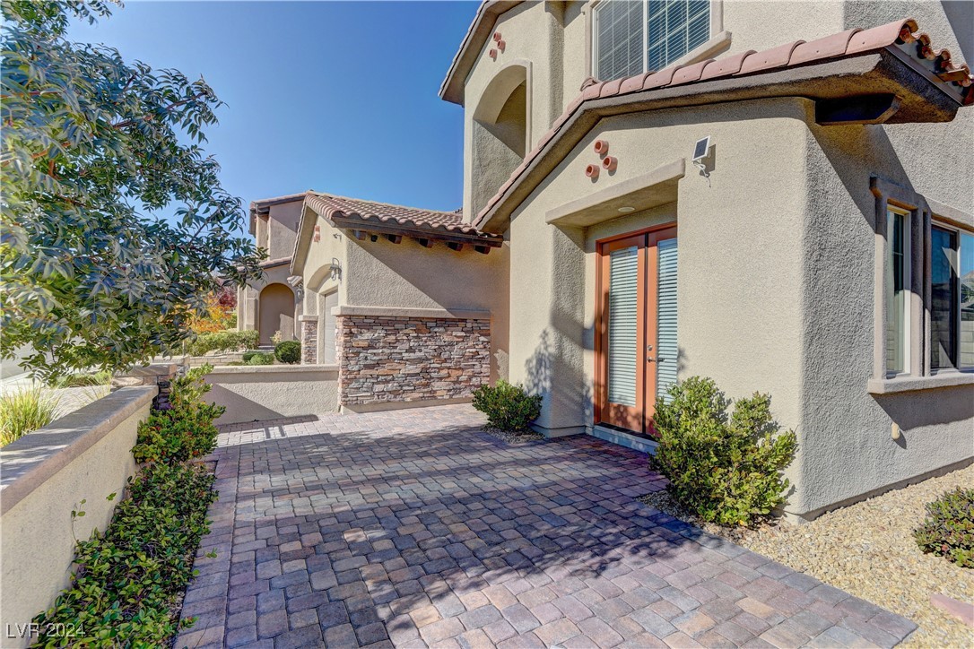 12104 Edgehurst Court