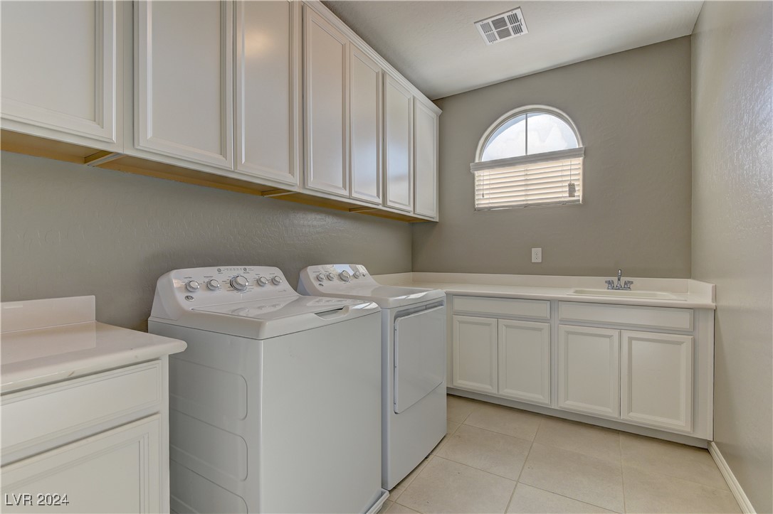 12104 Edgehurst Court