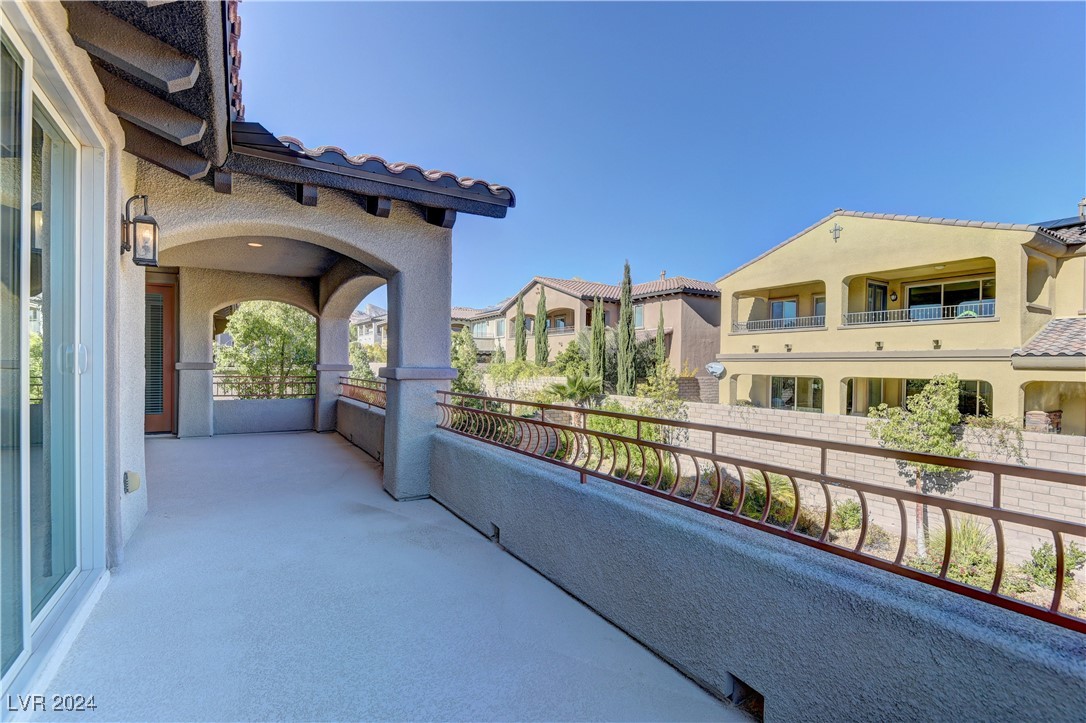 12104 Edgehurst Court