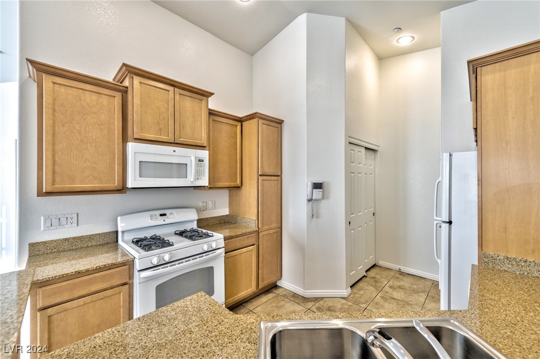 10096 Sunset Palisades Way 101