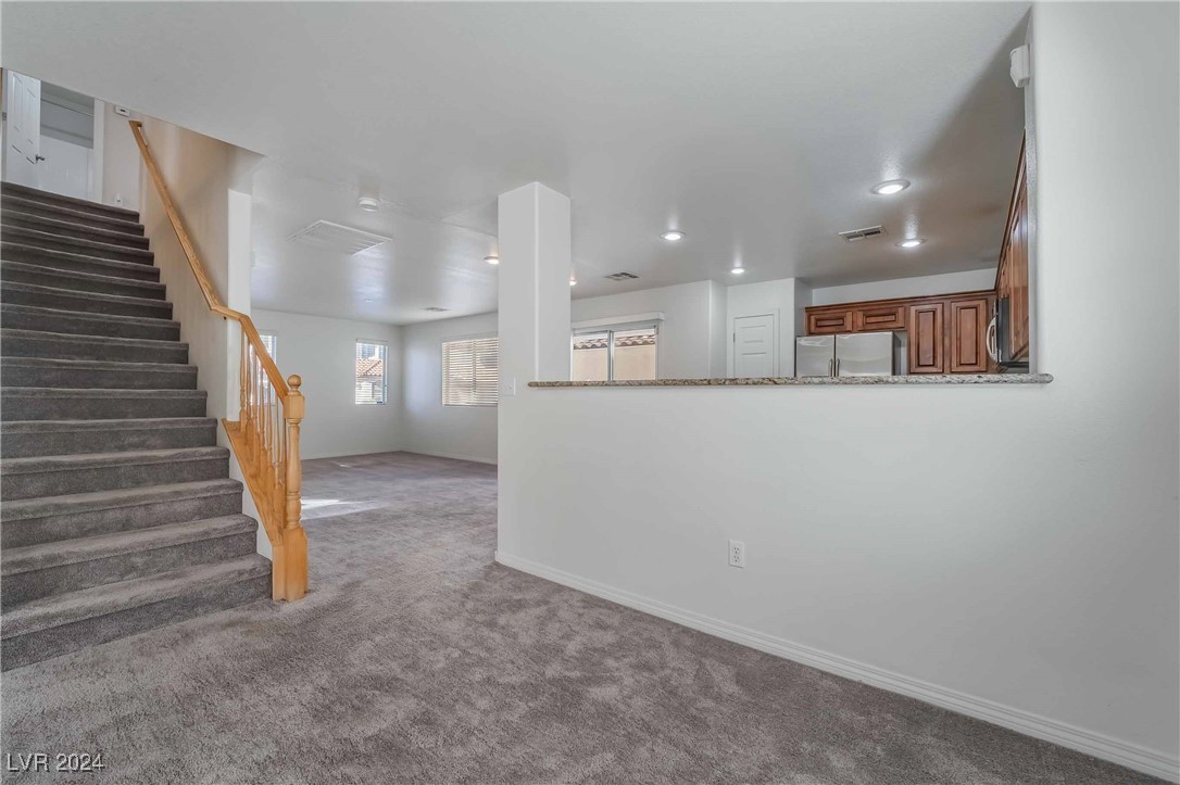 8266 Amphora Street