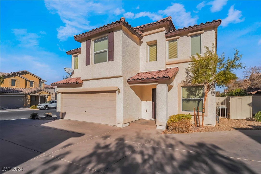 8266 Amphora Street
