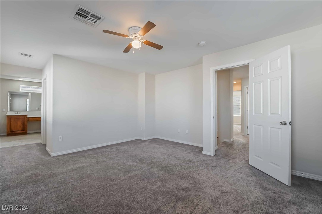 8266 Amphora Street