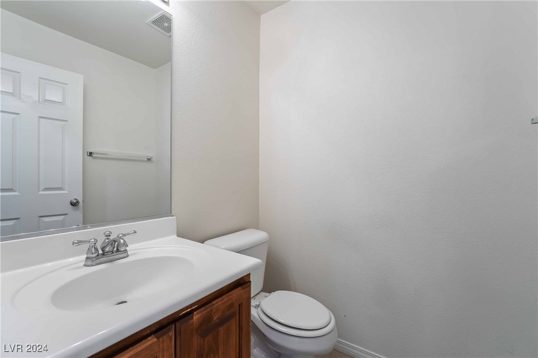 8266 Amphora Street