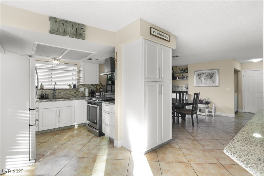 3258 Del Marino Street