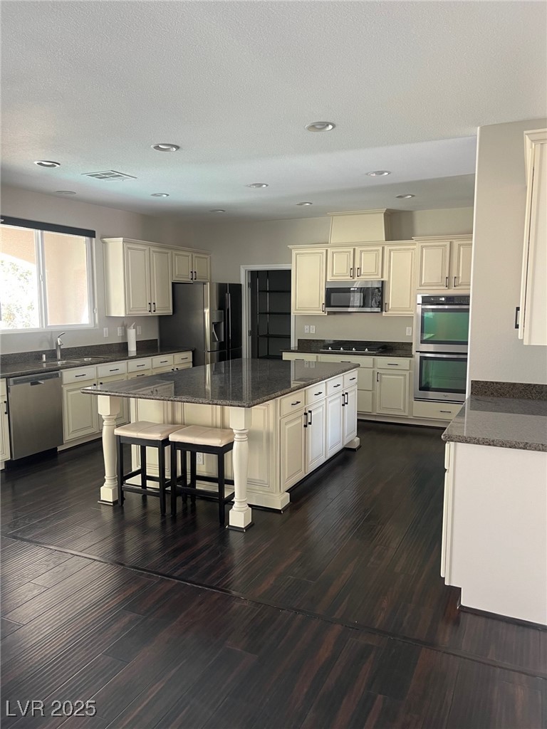 512 Cabrera Court