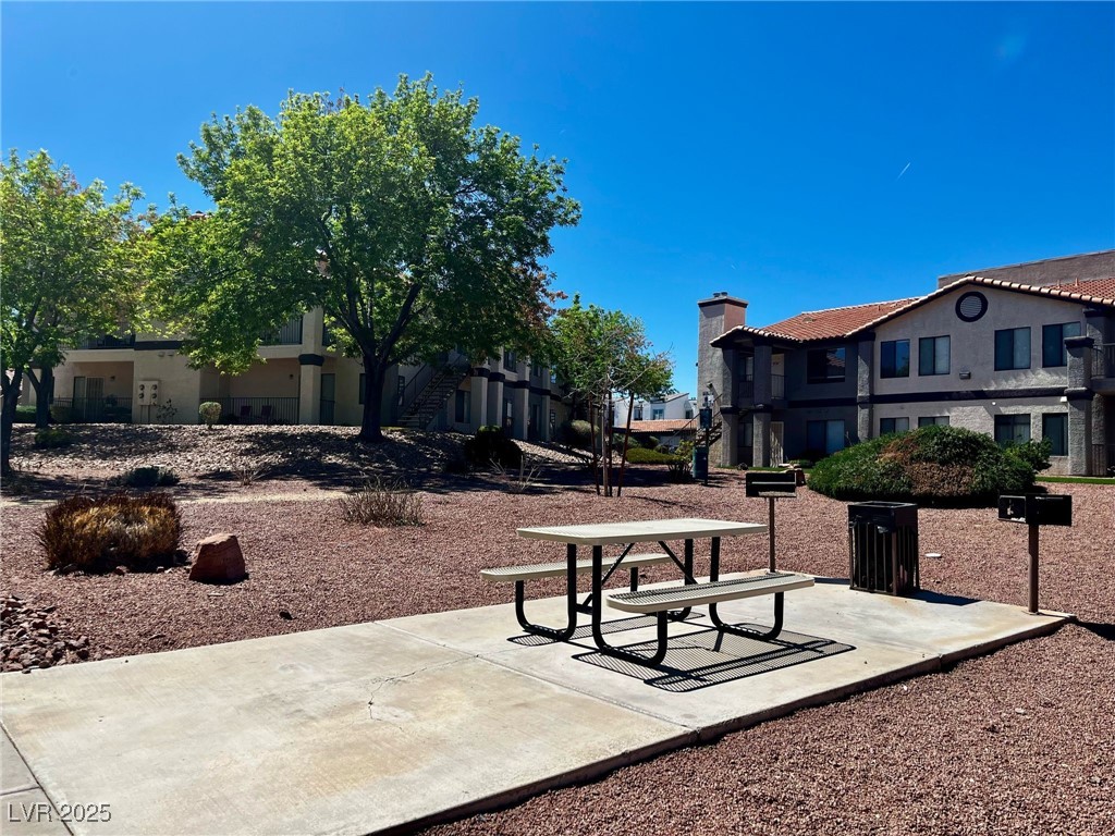 1575 West Warm Springs Road 123