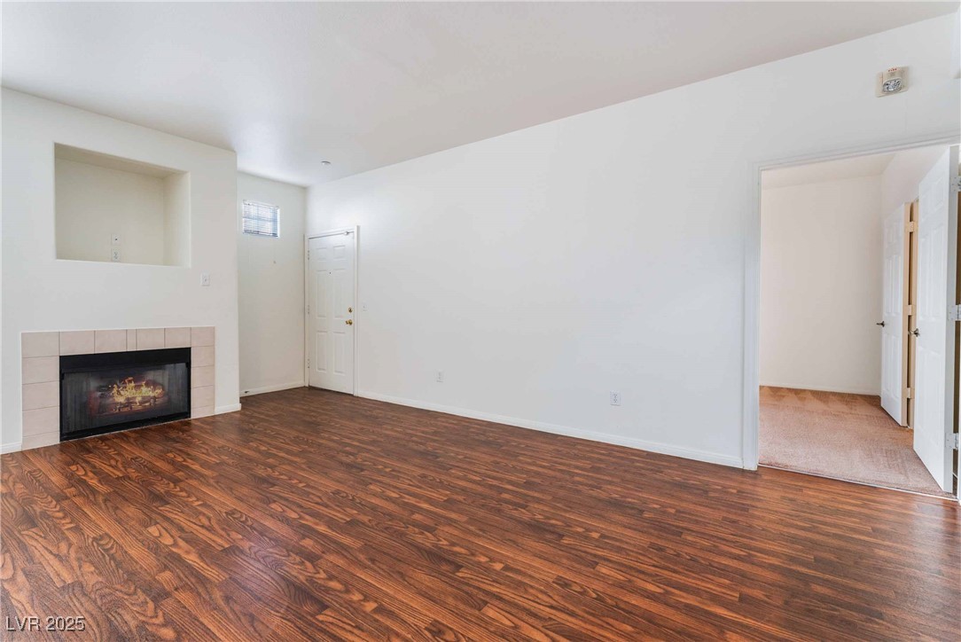 5855 VALLEY Drive 1060