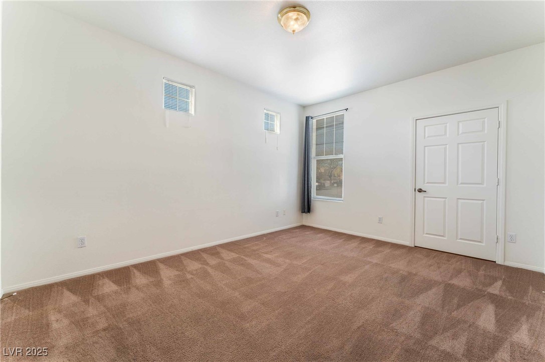 5855 VALLEY Drive 1060