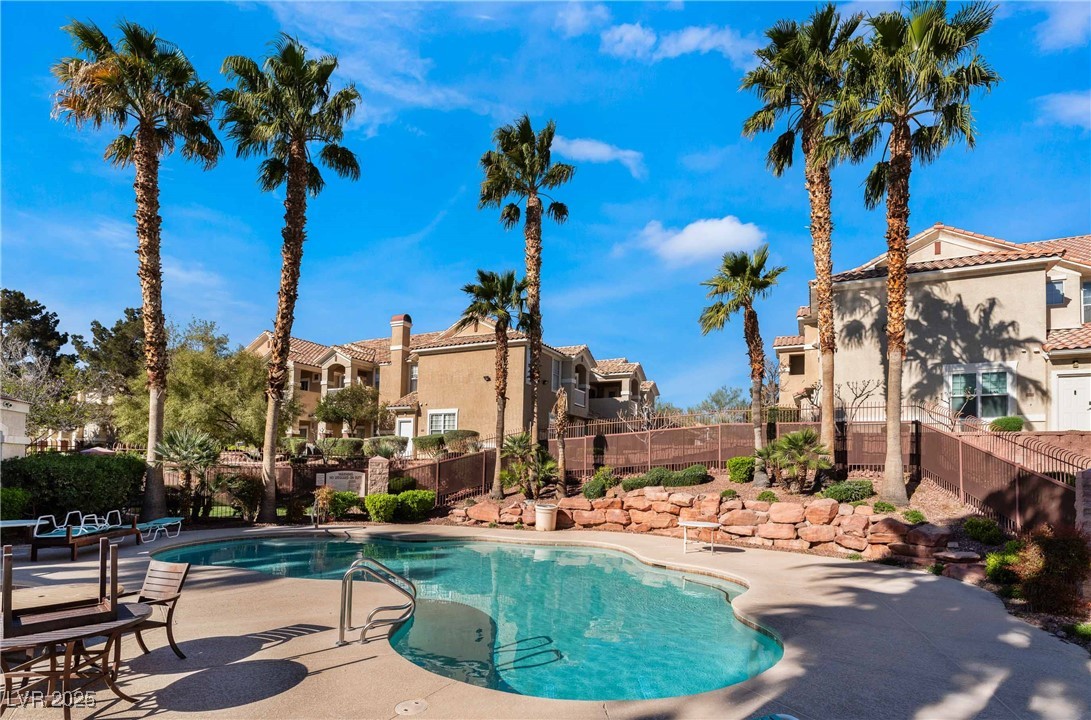 5855 VALLEY Drive 1060