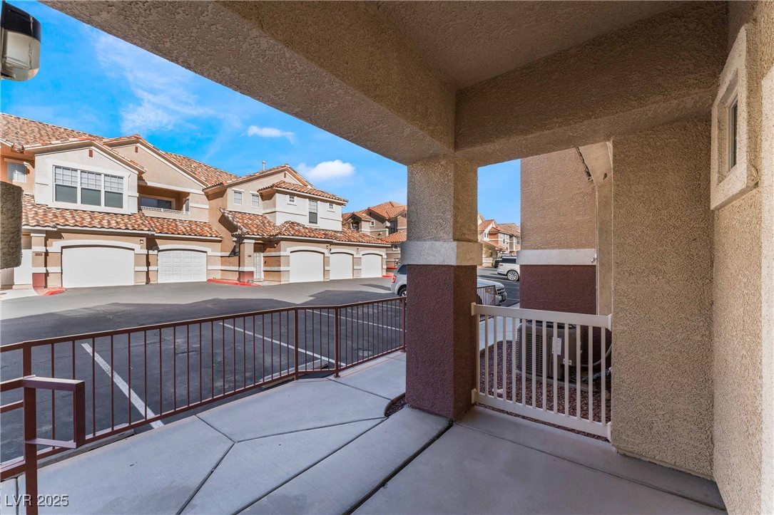 5855 VALLEY Drive 1060