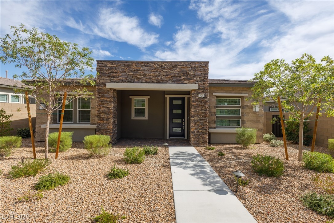 929 Silverfir Court