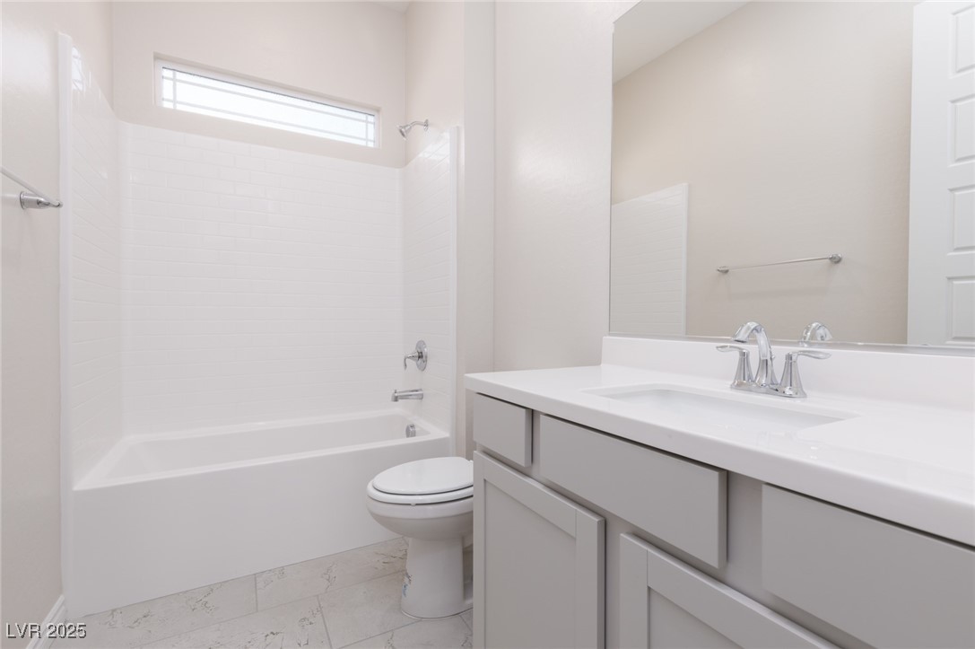 929 Silverfir Court