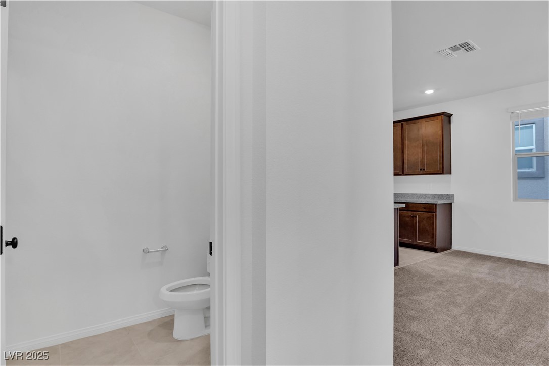 1421 Whistling Kite Street