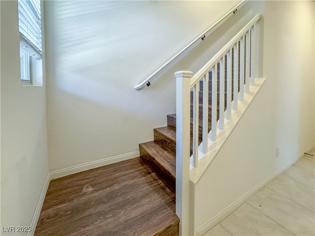 1421 Whistling Kite Street