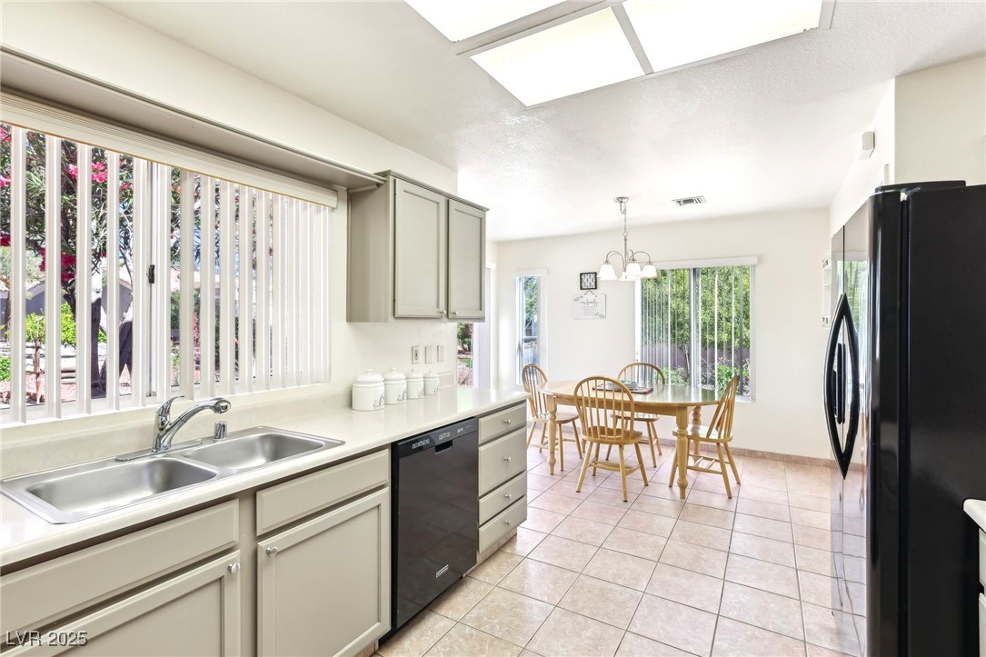 3013 Sungold Drive