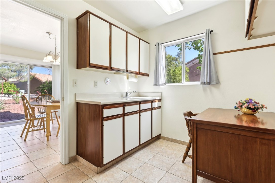 3013 Sungold Drive