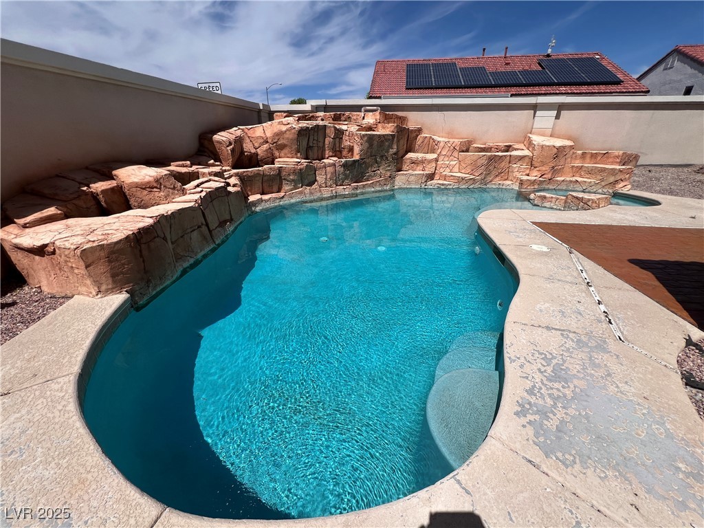 5825 COLEMAN Street -