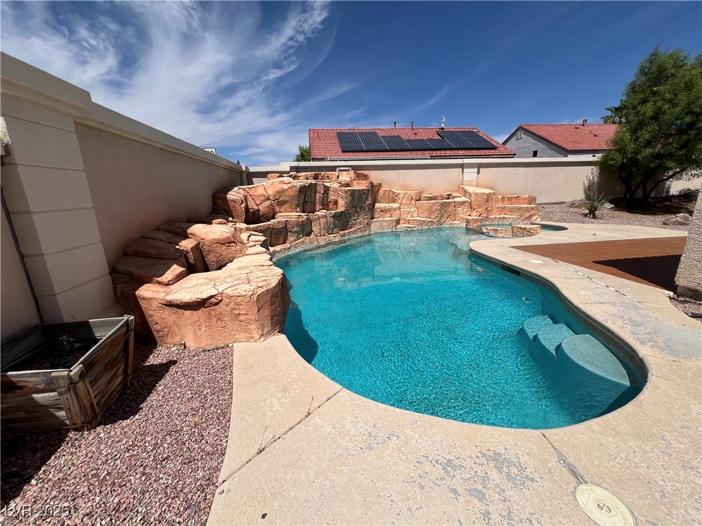 5825 COLEMAN Street -