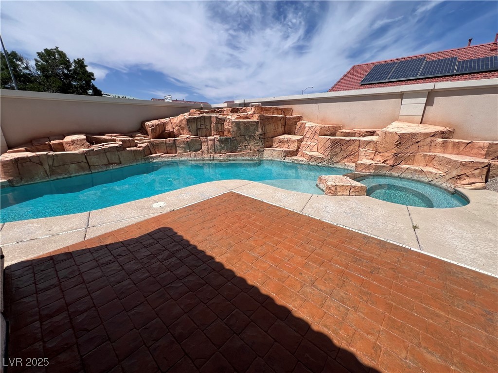 5825 COLEMAN Street -