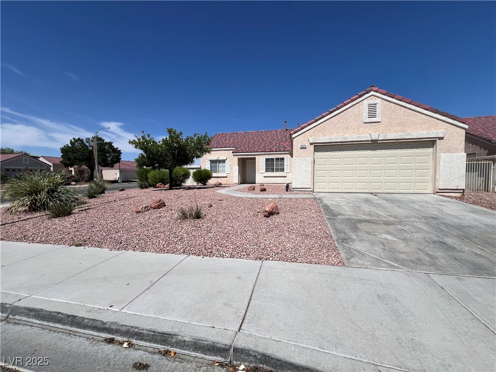 5825 COLEMAN Street -