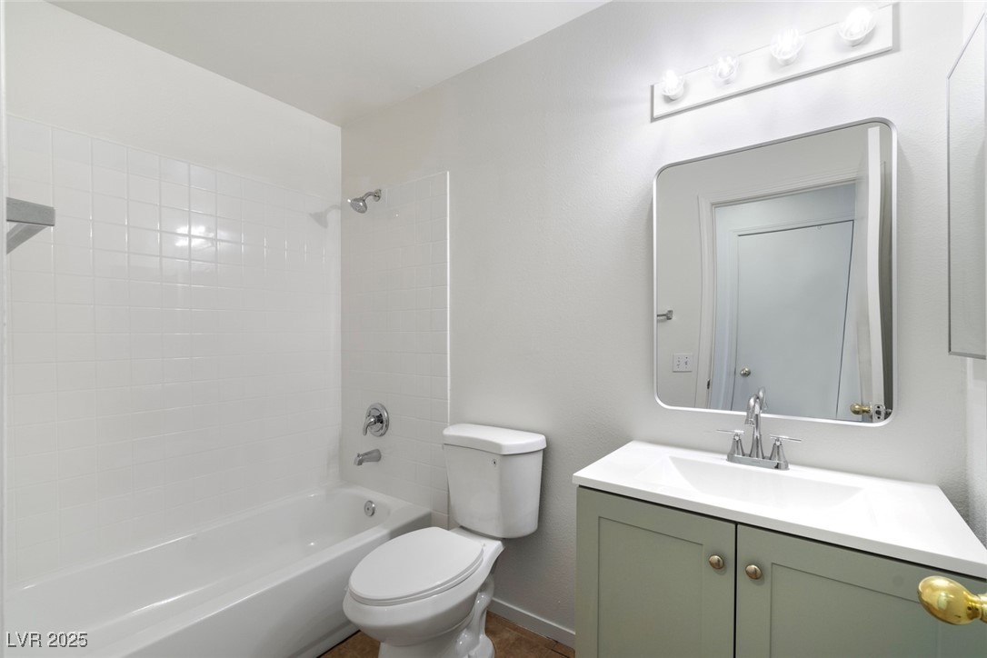 5825 COLEMAN Street -