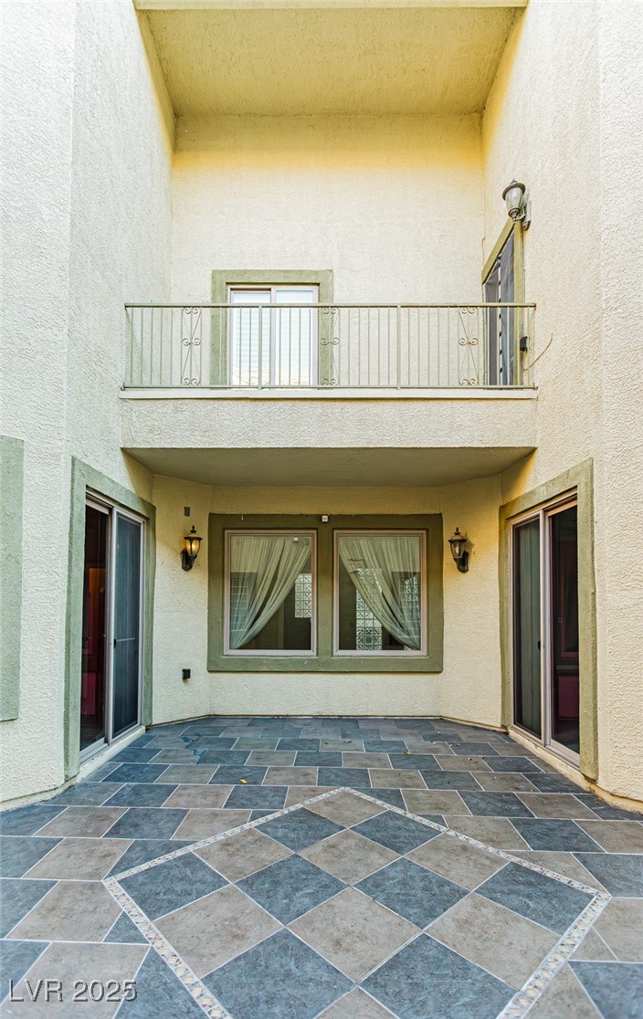 9236 Worsley Park Place