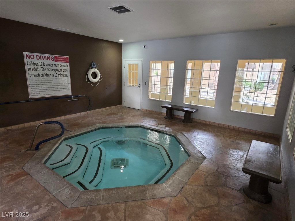 2200 South Fort Apache Road 1048